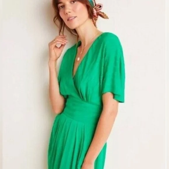⭐️Host Pick⭐️ Anthropologie Aryessa |  Kelly Dress Emerald Green Wrap - Picture 2 of 11